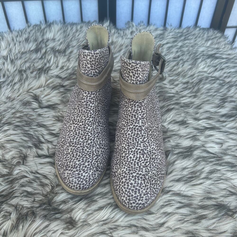 ✅ Lot of 2 Pairs Women’s Size Flats & Boots (3C-11) - Picture 6 of 11